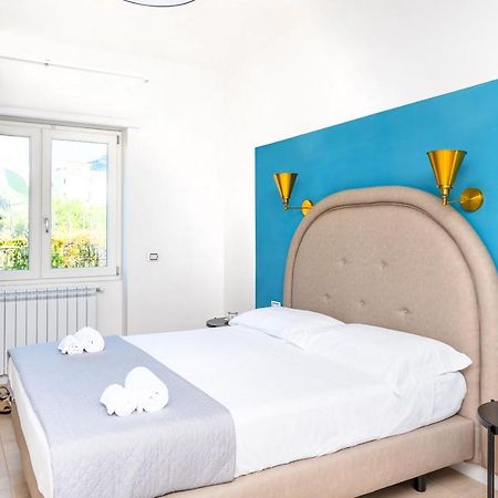 Mako Sorrento Suites Exterior foto